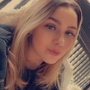 Meet your Posher, Chrissey